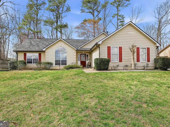 140 Chesterfield Ct, Fayetteville, GA 30214