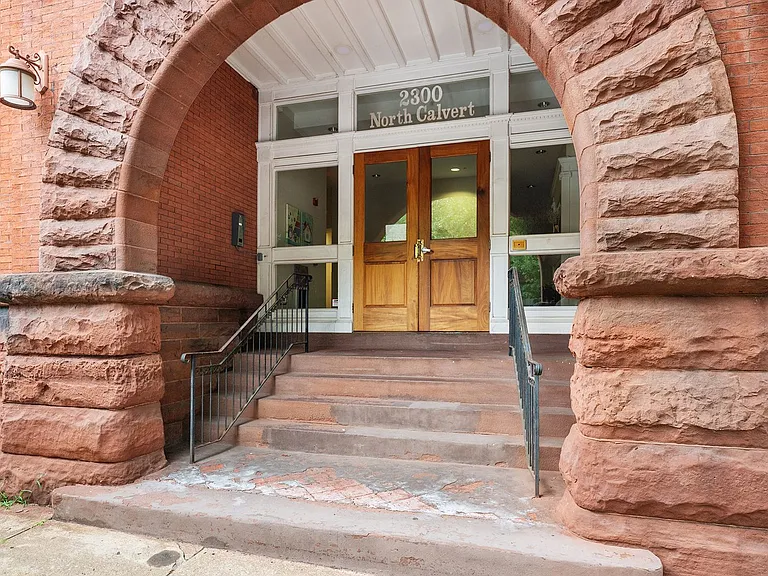2300 N Calvert St — Photo 17