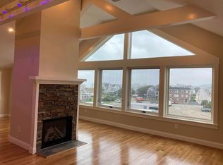 6 Mayflower Rd, Hull, MA 02045