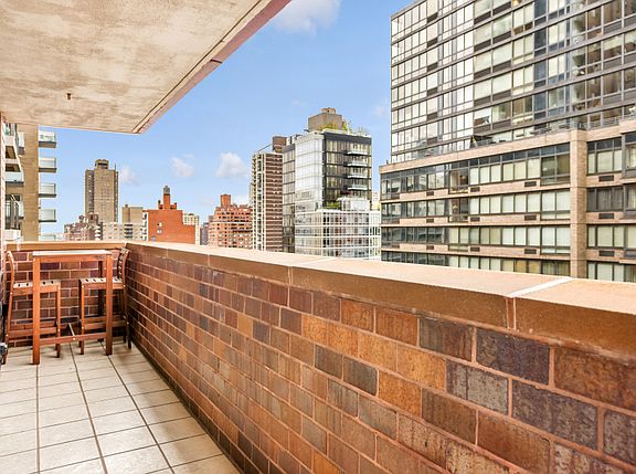 2nd image of 233 E 86th St APT 15B