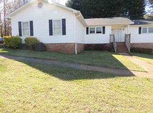 125 Hogan Cir, Inman, SC 29349