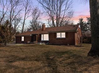 16382 Farmington Rd, Livonia, MI 48154