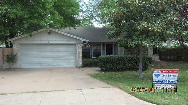 1st image of 4005 Pyracantha Dr
