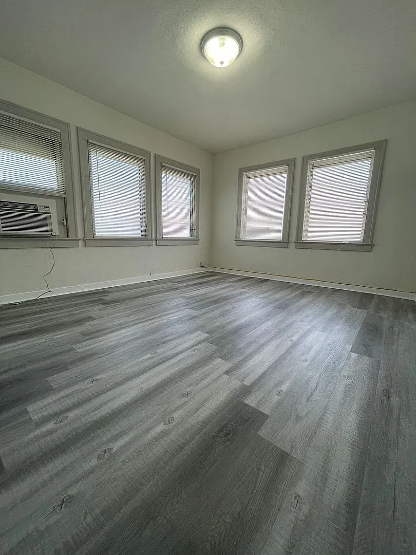 1011 Apartments — Photo 3