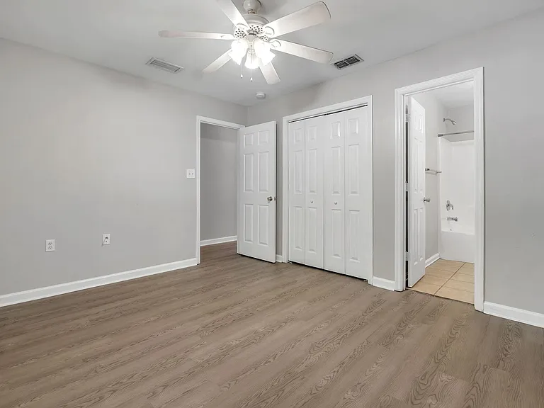 2738 W Tharpe St #404 — Photo 21