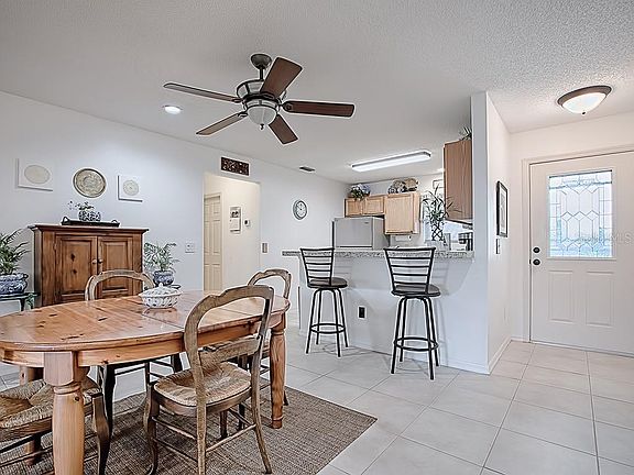 3rd image of 17639 SE 93rd Butler Ct