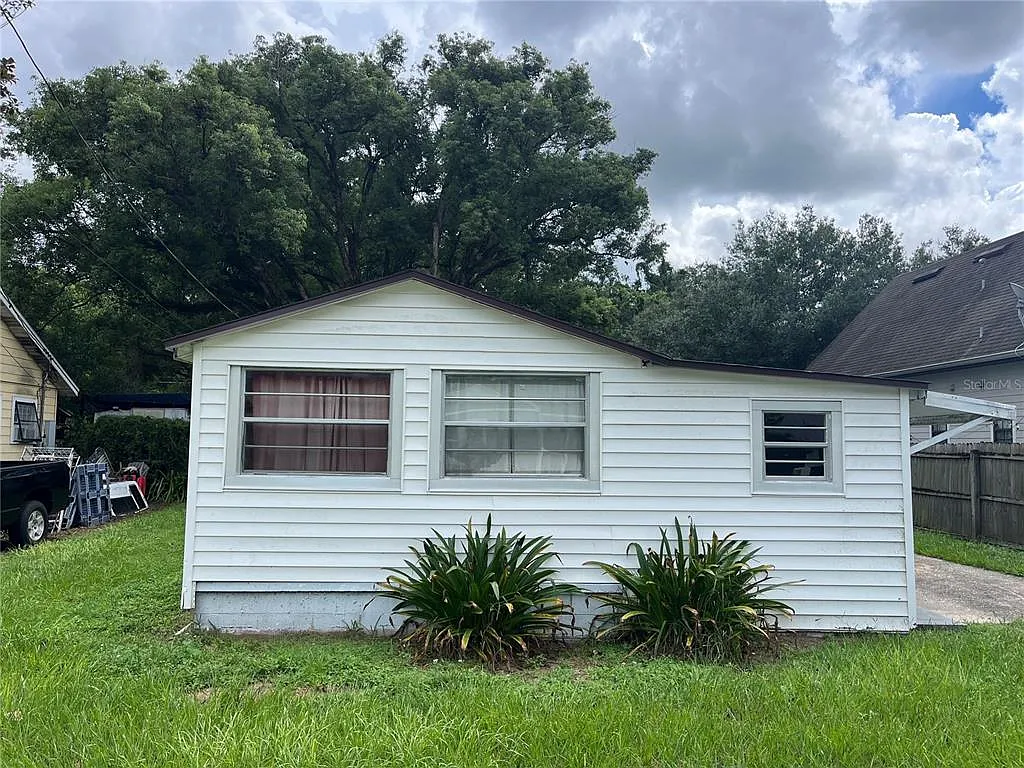 2 bed, 1.0 bath, 750 sqft, $1,600 — Photo 1