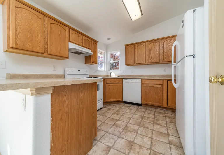 198 Rincon Dr — Photo 6