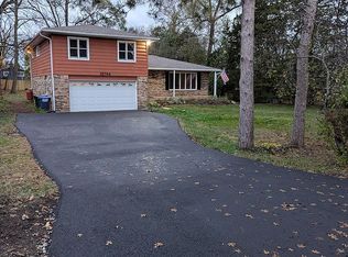 1M744 Hillcrest Rd, West Chicago, IL 60185