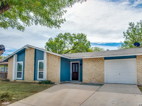 5230 Village Row, San Antonio, TX 78218