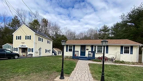 12 Park Ln Photo 1