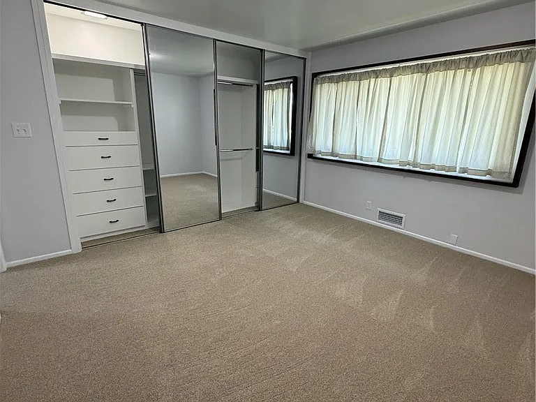 4645 Chicago Ave — Photo 10