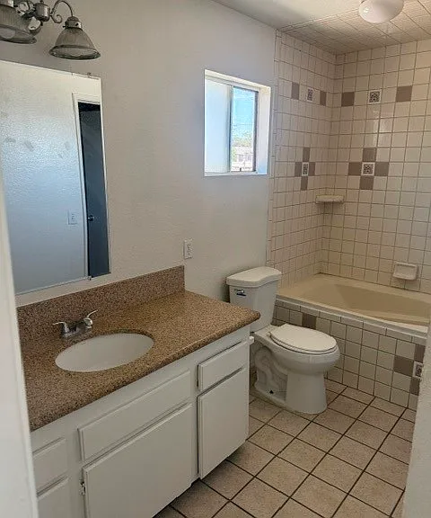 9240 Date St — Photo 3