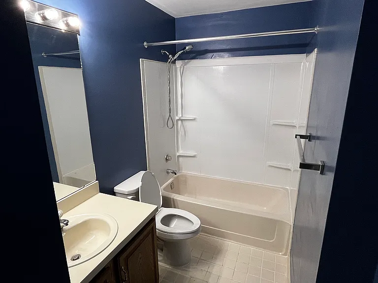 5305 Ravens Crest Dr — Photo 7