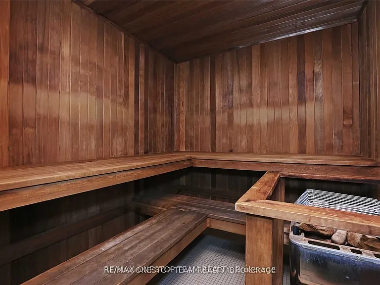 81 Navy Wharf Ct #3611 — Photo 14