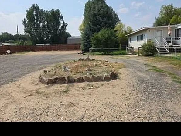 304 Bridger Ave, Ralston, WY 82440
