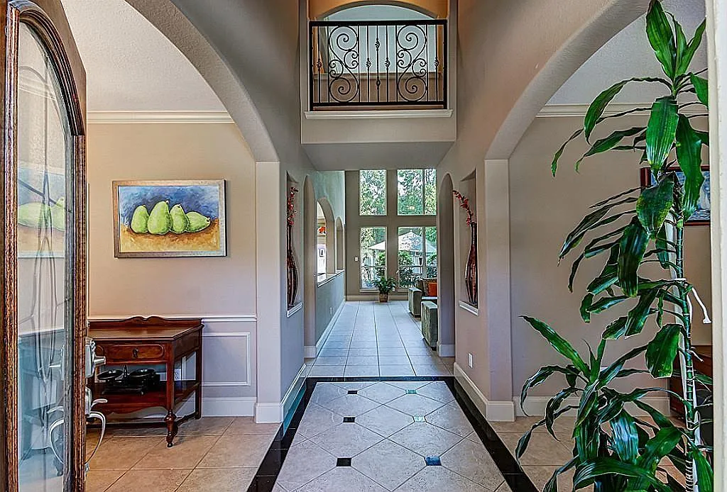5 bed, 3.5 bath, 3550 sqft, $3,650 — Photo 4