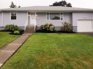 317 Dwelly St, Fall River, MA 02724