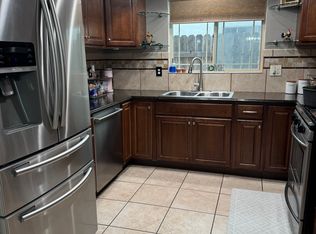617 N 5th St, Lompoc, CA 93436