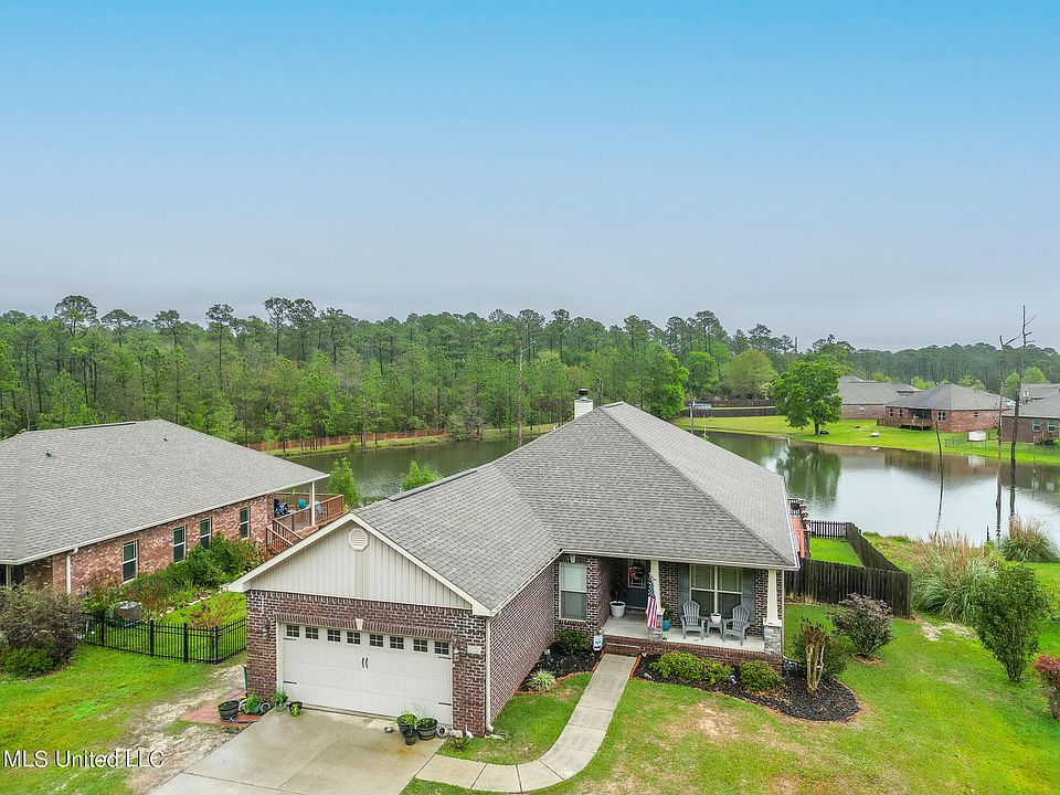 1st image of 13229 Meadowland Ct