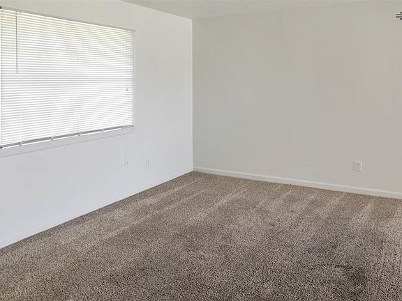 3rd image of 1226 W Copper Ave