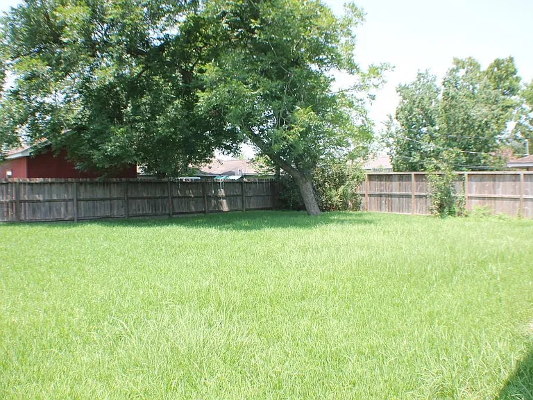 935 Creager St — Photo 23
