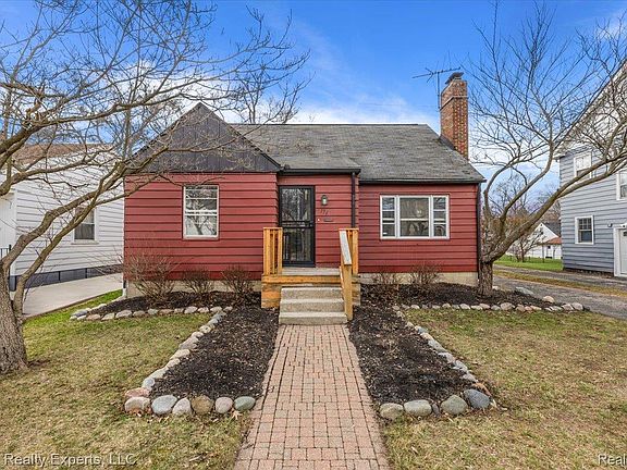 2nd image of 176 Chippewa Rd