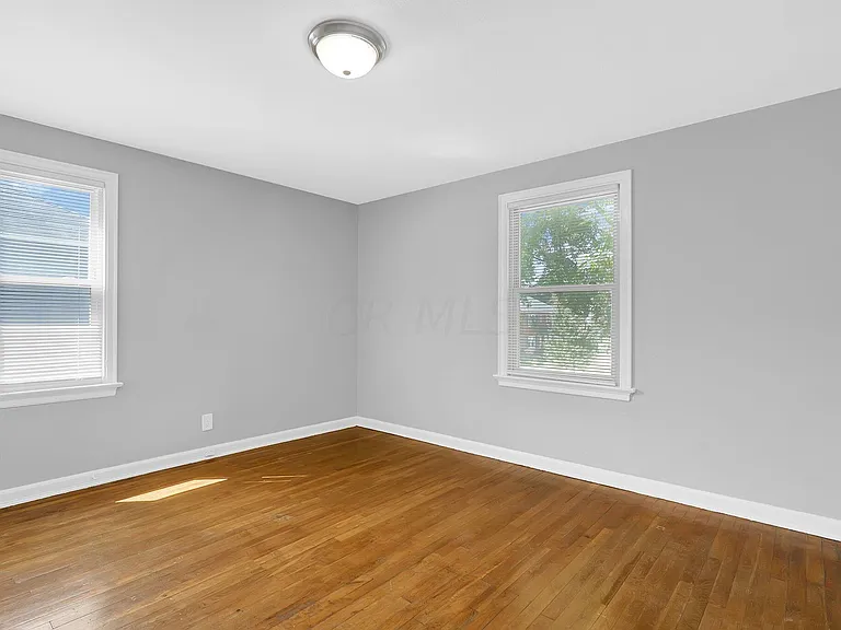 1466 Elmwood Ave — Photo 11