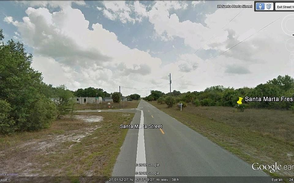 2nd image of 27 Santa Marta St
