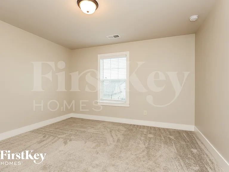 1072 Harper Dean Way — Photo 16