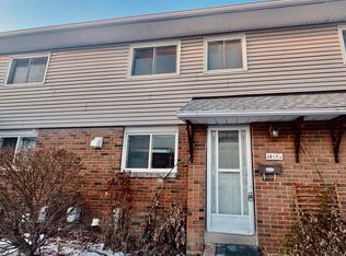 1466 Heatherington Rd #K, Ottawa, ON K1V6S1