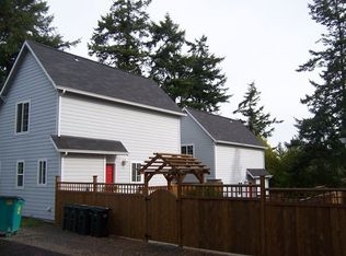 562 14th St, Port Townsend, WA 98368