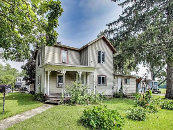 822 8th AVENUE, Union Grove, WI 53182