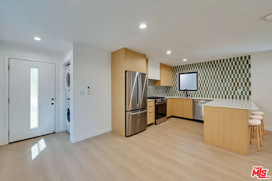 1 bed, 1.0 bath, 600 sqft, $3,550 — Photo 4