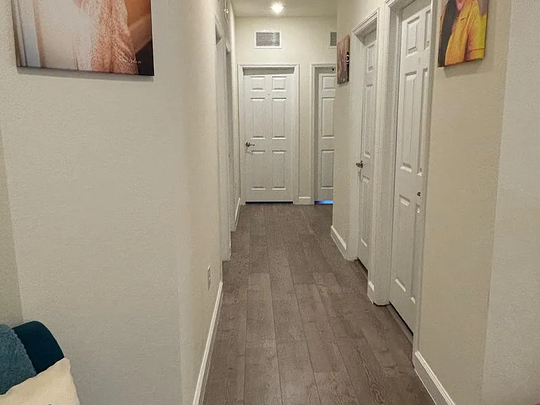 W 35th Ln — Photo 17