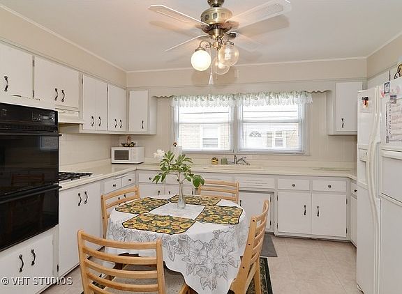3rd image of 2821 N 73rd Ct