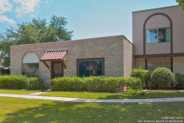 1st image of 10939 Crown Park Dr