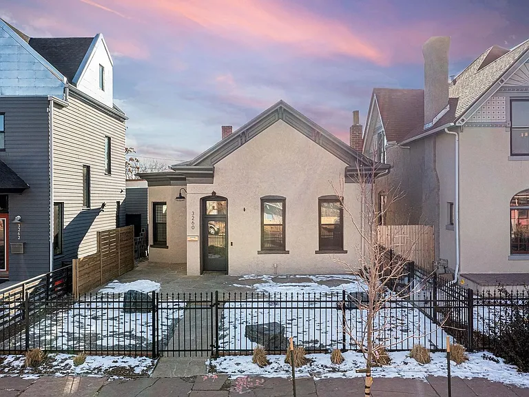 3260 Curtis St — Photo 1