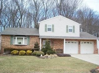 130 Zimmerman Ln, Langhorne, PA 19047