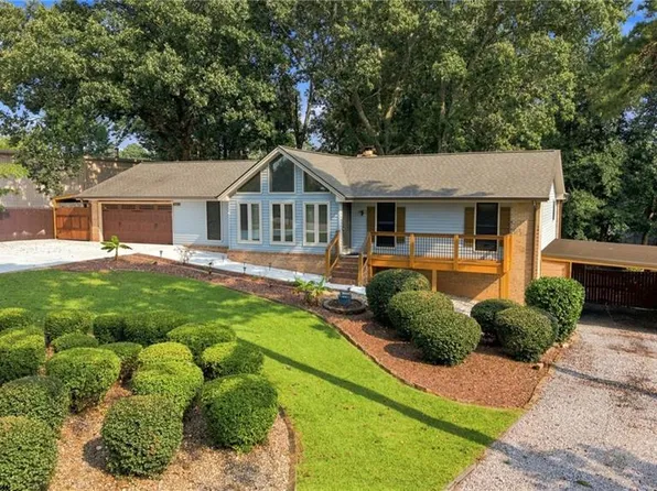 4328 Shady Dr, Lilburn, GA 30047