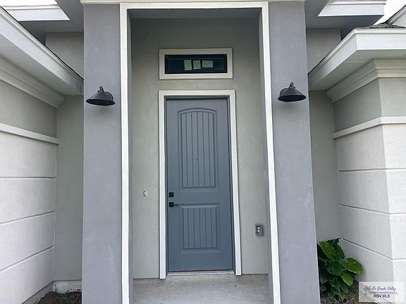 2nd image of 37811 Vineyard Dr