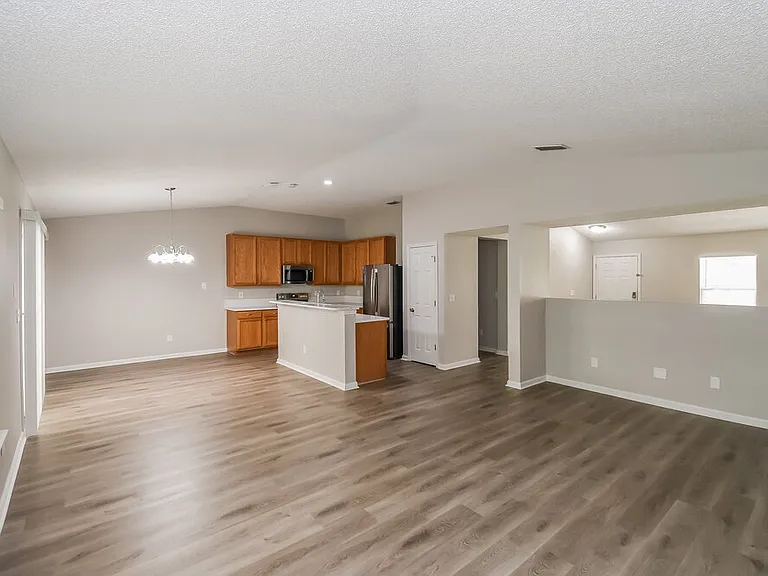 9616 Clinton Corners Dr — Photo 5