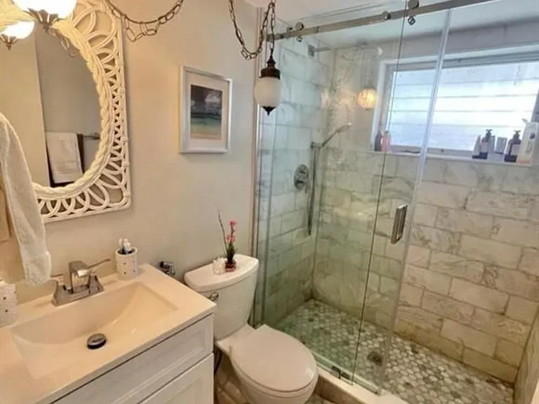 1920 NE 51st Ct #101 — Photo 7