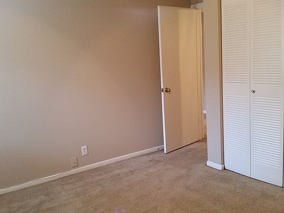 2nd image of 2915 Willow Oak Dr