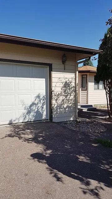 3 bed, 2.0 bath, 1515 sqft, $2,900 — Photo 1
