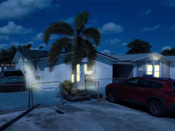 21309 NW 40th Circle Ct, Miami Gardens, FL 33055