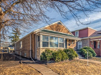 7913 S Dante Ave, Chicago, IL, 60619