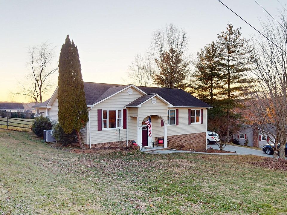 167 Highland Hills Dr, Gray, TN 37615 | Zillow