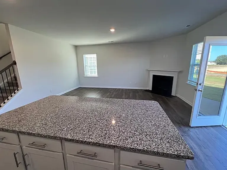 2148 Vanderlyn St — Photo 11