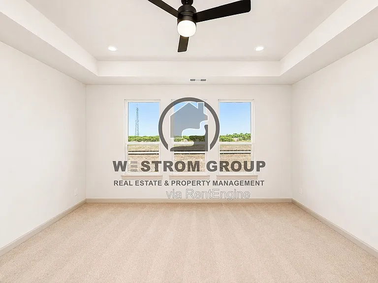 320 Walker Pkwy — Photo 22